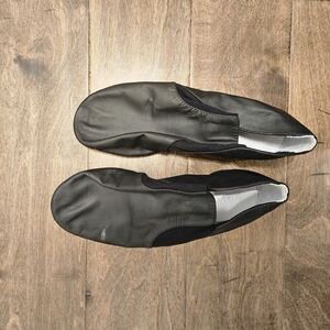 Women's Bloch NWOT Jazz Shoes Size 11 Black